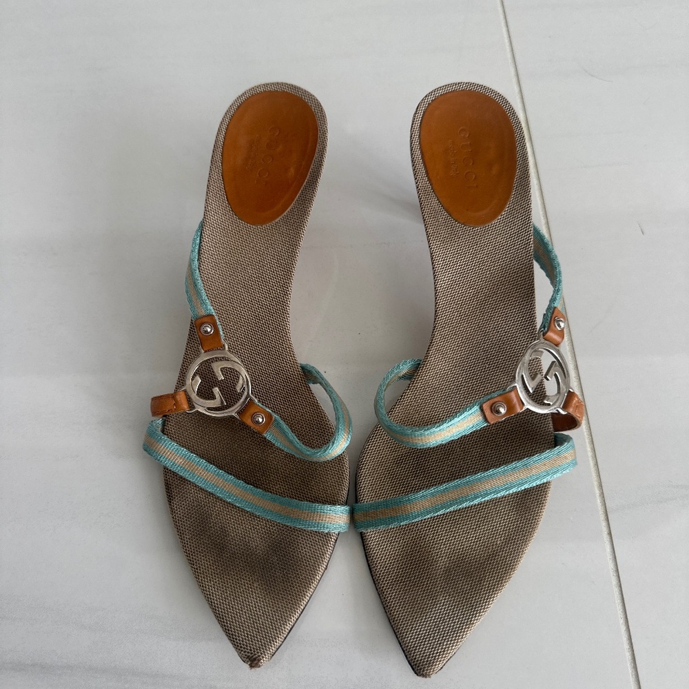 Gucci sandals with dust bag